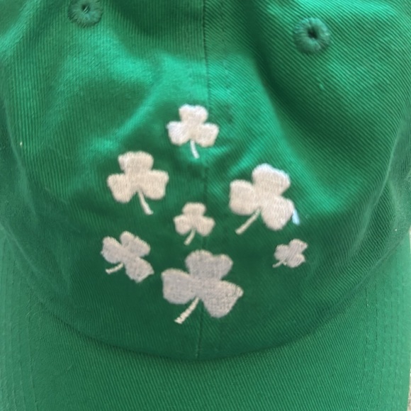 NWT - St. Patrick’s Day Shamrock Baseball Hat - Picture 4 of 6